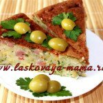 Вкусный пирог с оливками и колбасой в мультиварке